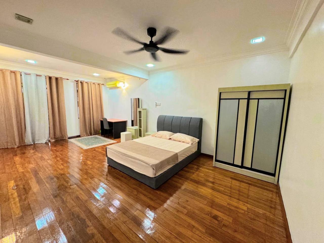 Ibai Golf Home Resort Homestay クアラ・トレンガヌ エクステリア 写真