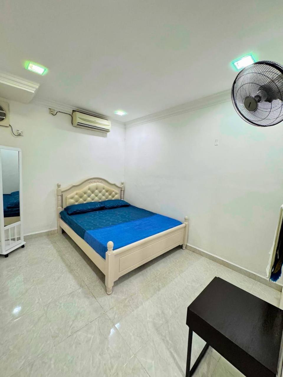 Ibai Golf Home Resort Homestay クアラ・トレンガヌ エクステリア 写真